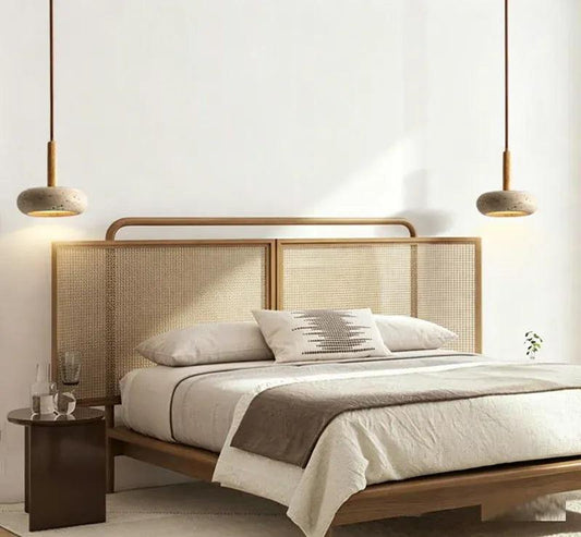 Suspension luminaire en pierre travertin, disque wabi-sabi bois naturel | Salon cuisine, salle à manger restaurant, Intérieur