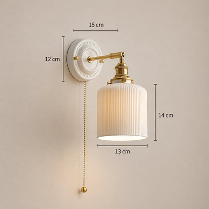 Applique murale blanche céramique, Abat-jour strié bras laiton | Elégance vintage, Chambre salon intérieur