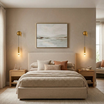 Applique murale dorée laiton brossé, tube LED suspendu liseuse orientable | Chambre tête de lit hôtel intérieur