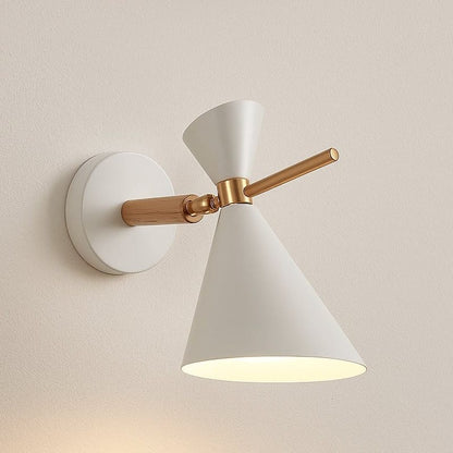Applique murale métal, Abat-jour conique chambre salon | Bras laiton orientable style nordique