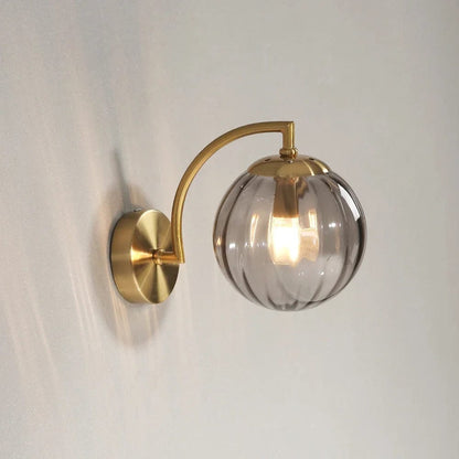 Applique murale chambre, salon, intérieur rétro chic, globe en verre | Style laiton doré